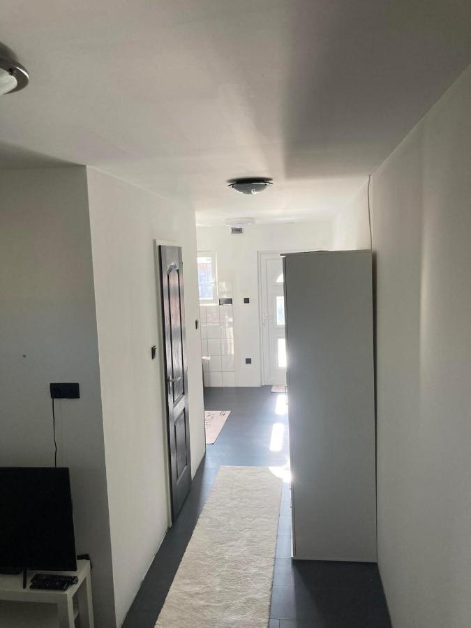 Arany Apartman Aparthotel Cegled Luaran gambar